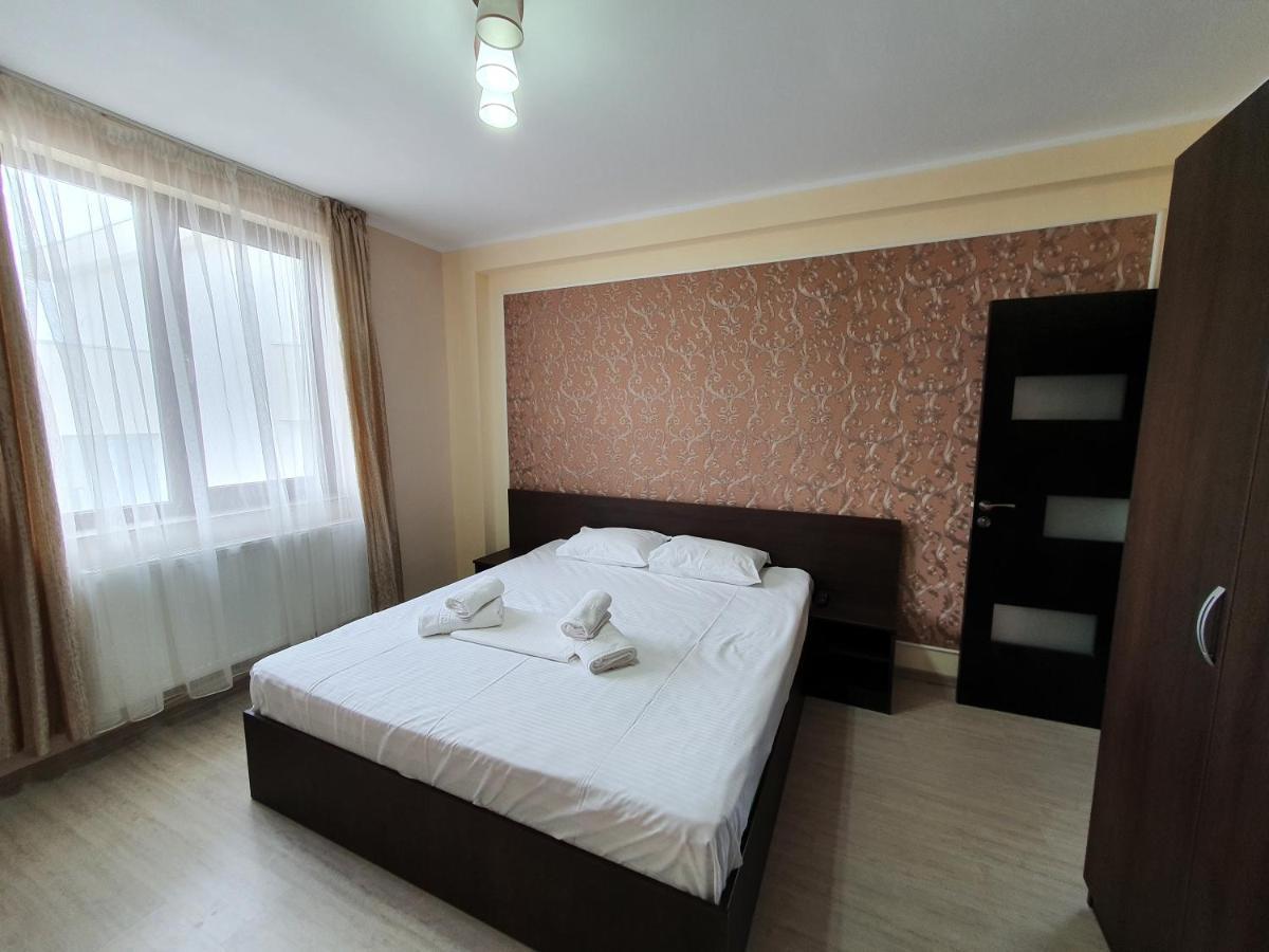 Aquazure Studio Residence นาโวดาริ ภายนอก รูปภาพ