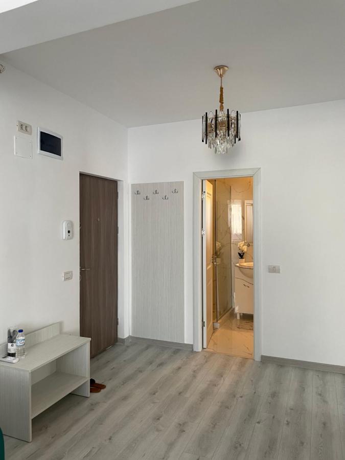 Aquazure Studio Residence นาโวดาริ ภายนอก รูปภาพ